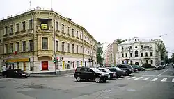 Вид на восток. Лялин (слева), Малый (центр) и Большой (справа) Казённые переулки