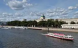 Москворецкая набережная. Вид на Воспитательный дом