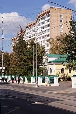 № 13, стр. 1. Дом где снимали фильм Леонида Гайдая «Иван Васильевич меняет профессию».