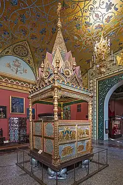 Копия Мономахова трона в экспозиции Исторического музея, XIX век