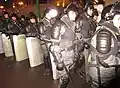 Бойцы ОМОНа приготовились к разгону митинга