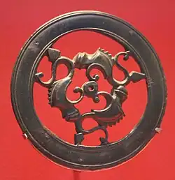 Ажурная фалера с морскими коньками. Музей Бретани (Франция)