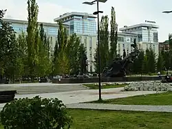 Памятник Мустаю Кариму и сквер после реконструкции