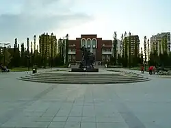 Памятник Мустаю Кариму и сквер после реконструкции