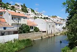 Низовье реки в поселке Алжезур