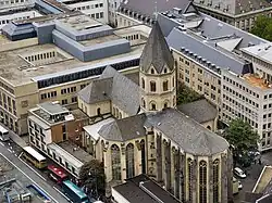 Вид на церковь Святого Андрея с колокольни Кёльнского собора