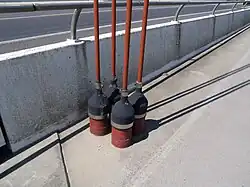 Крепление подвесов к полотну моста