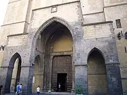 Главный фасад