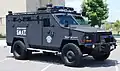 Бронированный автомобиль SWAT