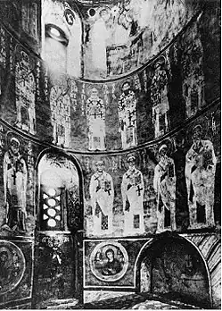 Интерьер церкви (фото сделано до 1917 года)