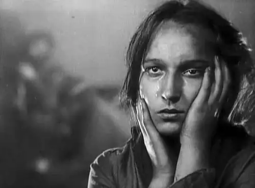 Новый Вавилон (1929), реж. Григорий Козинцев и Леонид Трауберг