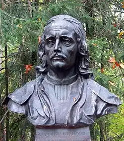 Бюст Бернардони в Старом парке Несвижа