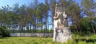 Памятник бойцам отряда имени Николы Калыпчиева