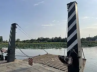 Паромная переправа между Нижненикольским и Образцово-Травино