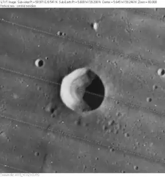 Снимок зонда Lunar Orbiter - IV.