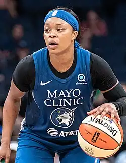 Симс в игре за «Миннесота Линкс» против «Финикс Меркури» (14 июля 2019 года)