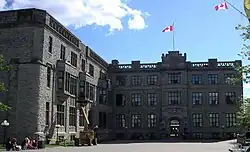 Прежнее здание Военного музея