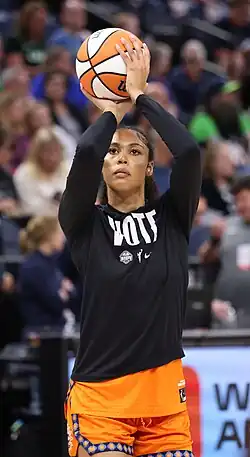 Оливия в игре за «Коннектикут Сан» против «Миннесота Линкс» (1 октября 2024)