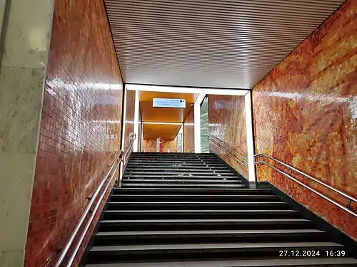 Подъём в вестибюль