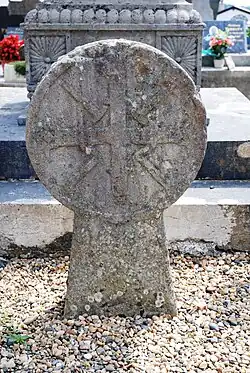 Баскская дискообразная стела