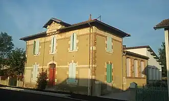 Бывшая школа