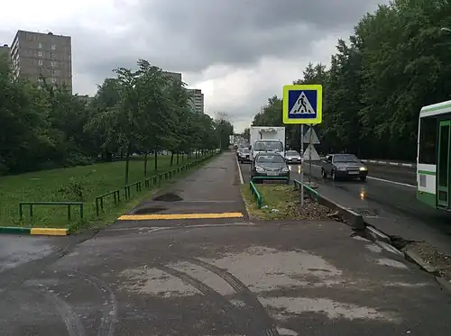 Слева — дома 21, 23