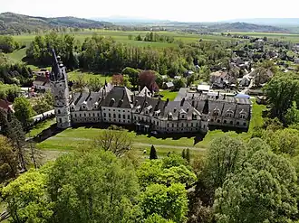 Замок с высоты птичьего полёта