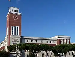 Палаццо дель Муниципио (Palazzo di Città) с ликторской башней. Пескара. 1935