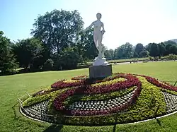 Аллегория Флореаля в одном из парков Лиона.