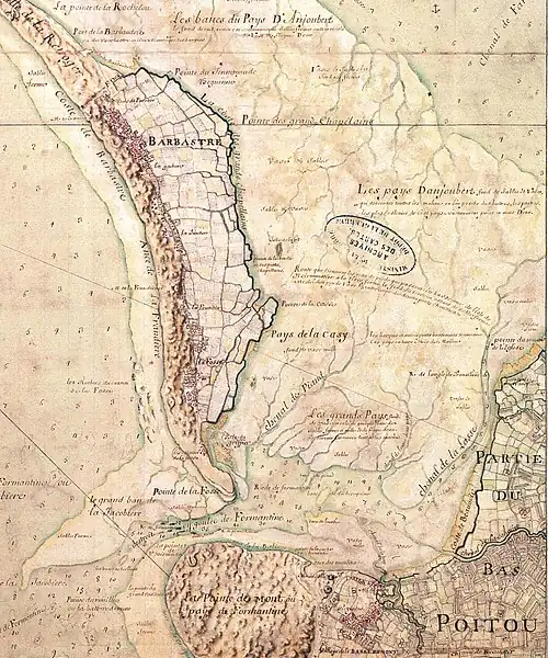 Первая карта, на которой указан Пассаж дю Гуа (1702). Место прохода указано надписью: «Пеший маршрут, по которому люди переходят во время низкой воды с острова Нуармутье на материк, дно — песок, смешанный с небольшим количеством ила и перемежающийся небольшими углублениями».