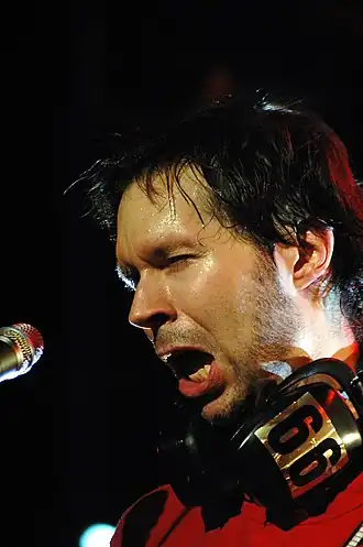 Пол Гилберт на концерте в Риме, 2008 г.