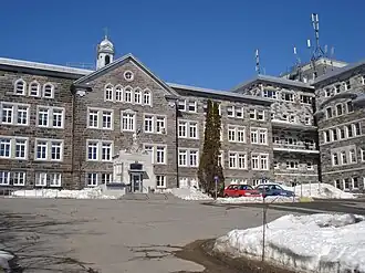 Павильон Сен-Луи Лореттвиль, Ла От-Сен-Шарль