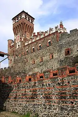 Вид замка с западной стороны