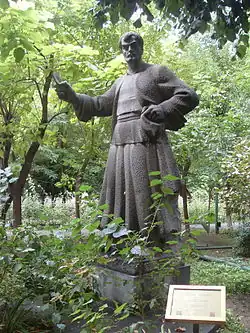 Памятник Пэпо-герою одноимённой пьесы Г. Сундукяна в Ереване