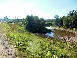 Сыра у деревни Мостовая