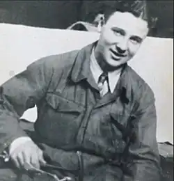 Петер в период работы в мебельной фирме