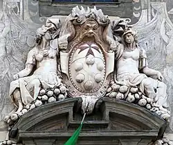 Герб рода Медичи и крест Святого Стефана