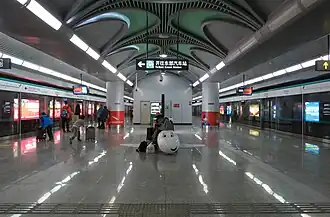 Платформа станции Аэропорт Чаншуй (линия 6)