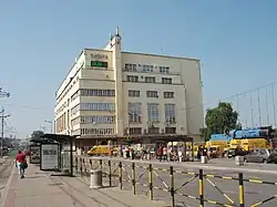 Современный вид здания