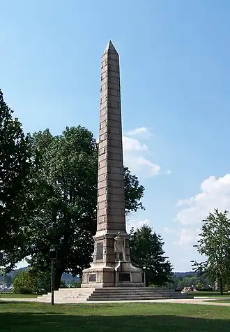 Памятник на поле битвы при Пойнт-Плезант