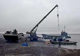 Выгрузка техники и груза