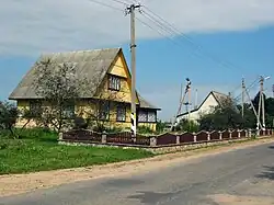 На улице села