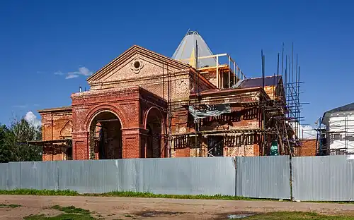 Восстанавливаемая Сретенская трапезная церковь