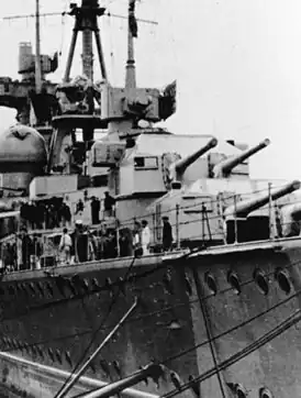 Носовые башни с орудиями 20,3 cm SKC/34 на тяжёлом крейсера «Принц Ойген»