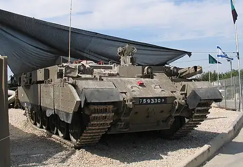 Пума на территории Музея бронетанковых войск в Латруне.