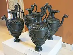 Четыре кувшина. 1603. Детали «фонтана Тибра» парка Фонтенбло. Бронза. Лувр, Париж