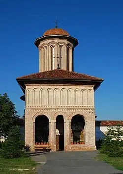 монастырская церковь