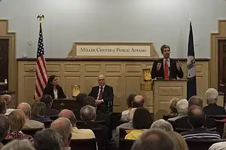 Шмитт выступает справа