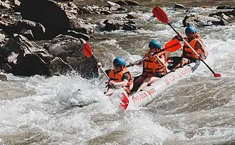 Коммерческий сплав на байдарке в Украине на реке Чёрный Черемош