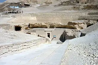 Вход в гробницу Ра-мосе